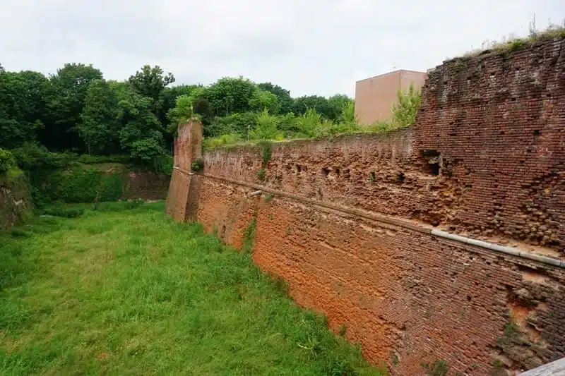 Schlossmauern von Novara